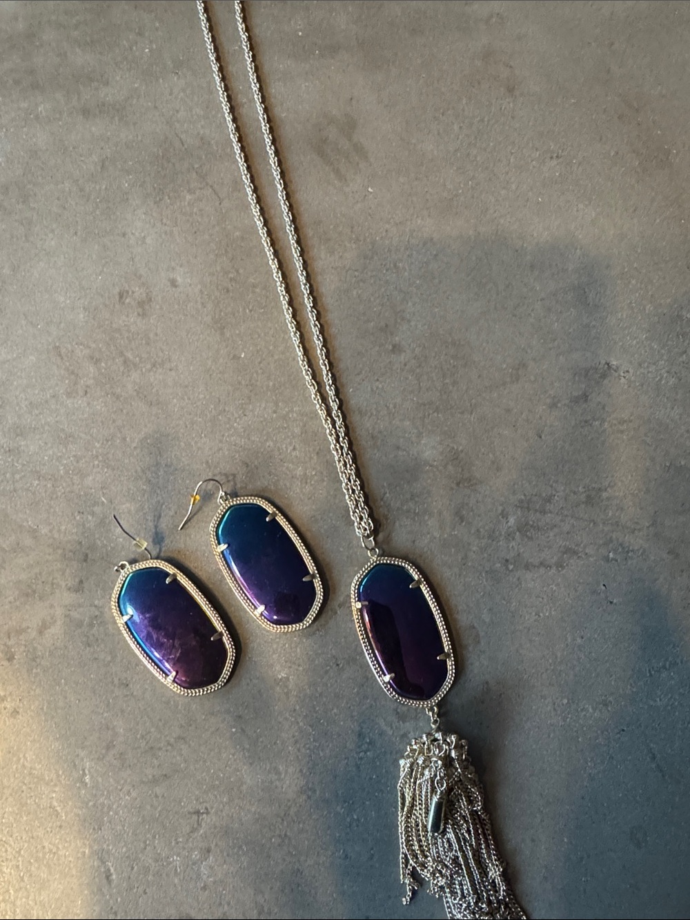 Kendra Scott Long Pendant Iridescent Necklace with Matching Earrings